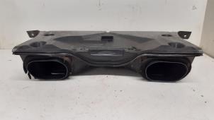 Gebruikte Luchtfilterhuis BMW X5 (E53) 4.4 V8 32V Prijs € 50,00 Margeregeling aangeboden door Autodemontage van de Laar