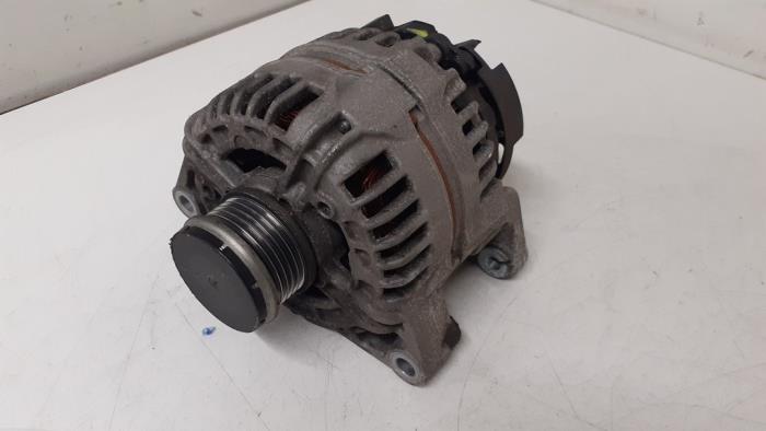 Gebruikte Dynamo Opel Corsa D 1.4 16V Twinport Prijs € 75,00 Margeregeling aangeboden door Autodemontage van de Laar