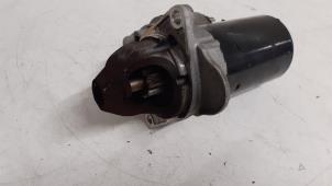 Startmotor van een Opel Corsa D 1.4 16V Twinport 2010