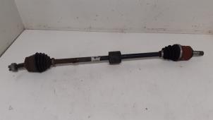 Gebruikte Aandrijfas rechts-voor Opel Corsa D 1.4 16V Twinport Prijs € 75,00 Margeregeling aangeboden door Autodemontage van de Laar