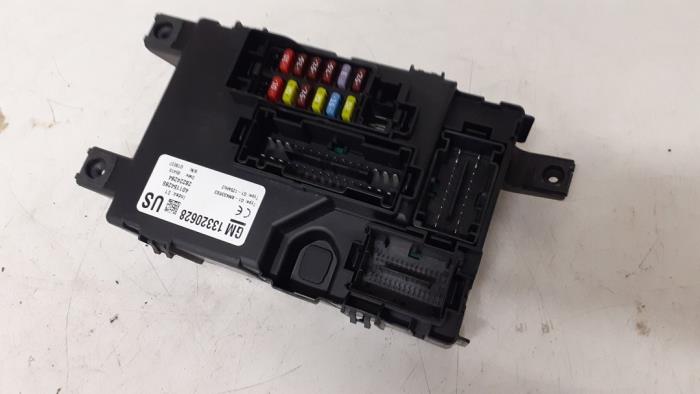 Zekeringkast van een Opel Corsa D 1.4 16V Twinport 2010