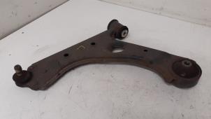 Gebruikte Draagarm links-voor Opel Corsa D 1.4 16V Twinport Prijs € 40,00 Margeregeling aangeboden door Autodemontage van de Laar