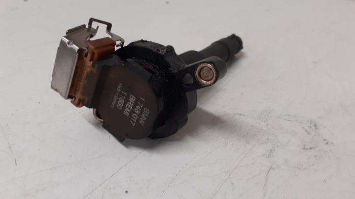 Gebruikte Bobine BMW X5 (E53) 4.4 V8 32V Prijs € 25,00 Margeregeling aangeboden door Autodemontage van de Laar