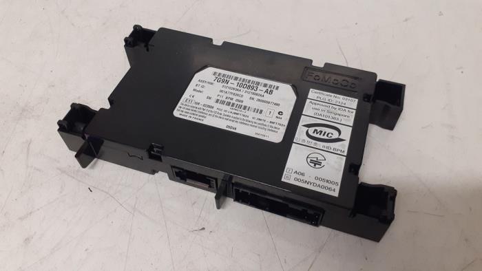 Gebruikte Telefoon Module Volvo XC70 (BZ) 2.4 D5 20V AWD Prijs € 75,00 Margeregeling aangeboden door Autodemontage van de Laar