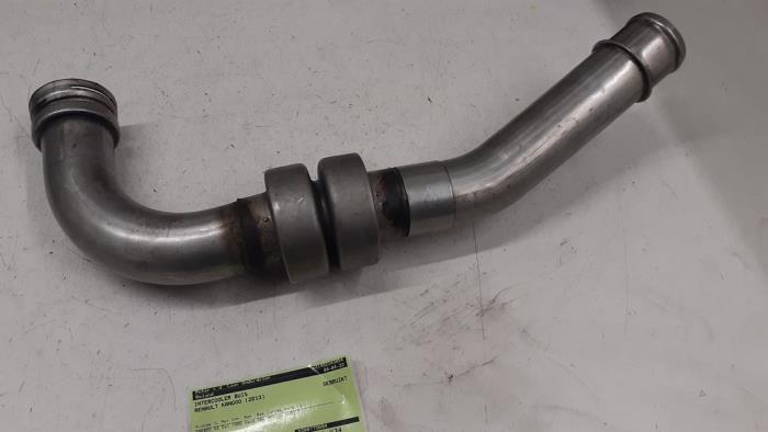 Gebruikte Intercooler Buis Renault Kangoo/Grand Kangoo (KW) 1.5 dCi 85 Prijs € 30,00 Margeregeling aangeboden door Autodemontage van de Laar