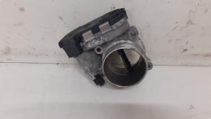 Gebruikte Gasklephuis Volvo XC70 (BZ) 2.4 D5 20V AWD Prijs € 75,00 Margeregeling aangeboden door Autodemontage van de Laar