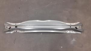 Gebruikte Bumperbalk achter Volvo XC70 (BZ) 2.4 D5 20V AWD Prijs € 75,00 Margeregeling aangeboden door Autodemontage van de Laar