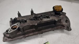 Gebruikte Kleppendeksel Renault Captur (2R) 1.2 TCE 16V EDC Prijs € 50,00 Margeregeling aangeboden door Autodemontage van de Laar