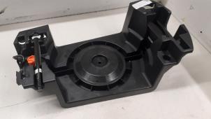 Gebruikte Krik Renault Talisman Estate (RFDK) Prijs € 100,00 Margeregeling aangeboden door Autodemontage van de Laar