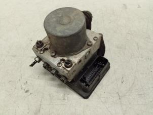 Gebruikte ABS Pomp Skoda Citigo 1.0 12V Prijs € 75,00 Margeregeling aangeboden door Autodemontage van de Laar