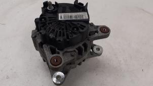 Gebruikte Dynamo Renault Twingo II (CN) 1.2 16V Prijs € 50,00 Margeregeling aangeboden door Autodemontage van de Laar