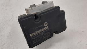 Gebruikte ABS Pomp Volkswagen Caddy III (2KA,2KH,2CA,2CH) 1.9 TDI Prijs € 75,00 Margeregeling aangeboden door Autodemontage van de Laar