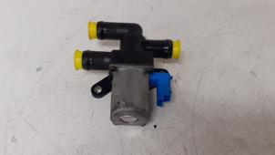 Gebruikte Waterpomp Renault Twingo III (AH) ZE R80 Prijs € 50,00 Margeregeling aangeboden door Autodemontage van de Laar