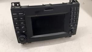 Gebruikte Navigatie Display Mercedes Sprinter 3,5t (906.73) 313 CDI 16V Prijs € 300,00 Margeregeling aangeboden door Autodemontage van de Laar