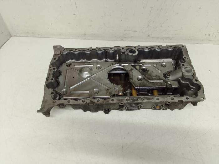 Gebruikte Carterpan Volvo XC70 (BZ) 2.4 D5 20V AWD Prijs € 125,00 Margeregeling aangeboden door Autodemontage van de Laar