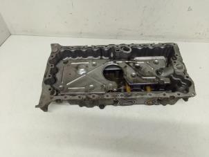 Gebruikte Carterpan Volvo XC70 (BZ) 2.4 D5 20V AWD Prijs € 125,00 Margeregeling aangeboden door Autodemontage van de Laar