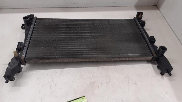 Gebruikte Radiateur Peugeot Bipper (AA) 1.4 HDi Prijs € 50,00 Margeregeling aangeboden door Autodemontage van de Laar