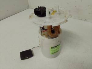 Gebruikte Benzinepomp Chevrolet Aveo (250) 1.4 16V LS Prijs € 50,00 Margeregeling aangeboden door Autodemontage van de Laar