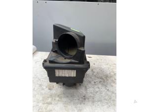 Gebruikte Luchtfilterhuis Ford Focus 1 Wagon 1.8 TDdi Prijs € 60,00 Margeregeling aangeboden door Autodemontage van de Laar