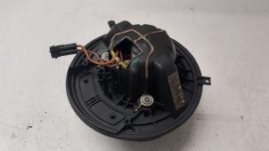 Gebruikte Chaufage Ventilatiemotor Mercedes A (W169) 1.5 A-160 Prijs € 40,00 Margeregeling aangeboden door Autodemontage van de Laar