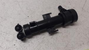 Gebruikte Koplamp Sproeier Skoda Kamiq Prijs € 50,00 Margeregeling aangeboden door Autodemontage van de Laar