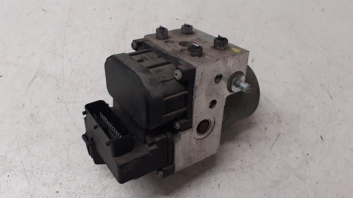 Gebruikte ABS Pomp Opel Meriva (A) 1.6 Prijs € 50,00 Margeregeling aangeboden door Autodemontage van de Laar