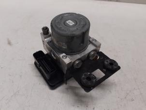 Gebruikte ABS Pomp Opel Vivaro 1.6 CDTI BiTurbo 120 Prijs € 272,25 Inclusief btw aangeboden door Autodemontage van de Laar