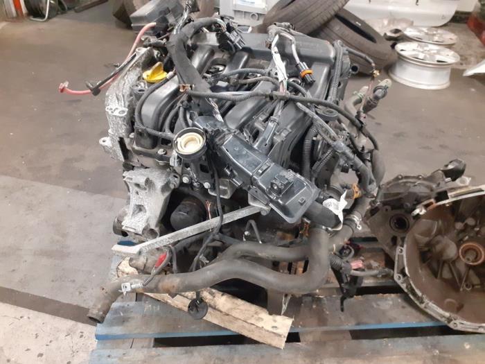 Gebruikte Motor Renault Megane III Grandtour (KZ) 1.6 16V Prijs € 900,00 Margeregeling aangeboden door Autodemontage van de Laar