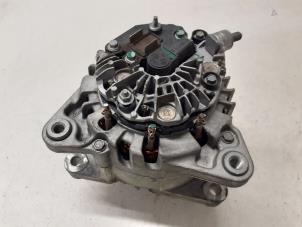 Gebruikte Dynamo Opel Corsa F (UB/UH/UP) 1.2 Turbo 12V 100 Prijs op aanvraag aangeboden door Autodemontage van de Laar