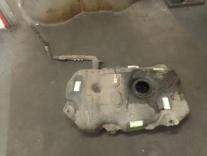 Gebruikte Tank Peugeot Expert (G9) 1.6 HDi 90 Prijs € 150,00 Margeregeling aangeboden door Autodemontage van de Laar