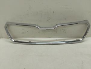 Gebruikte Grille Lijst Skoda Kamiq Prijs € 100,00 Margeregeling aangeboden door Autodemontage van de Laar