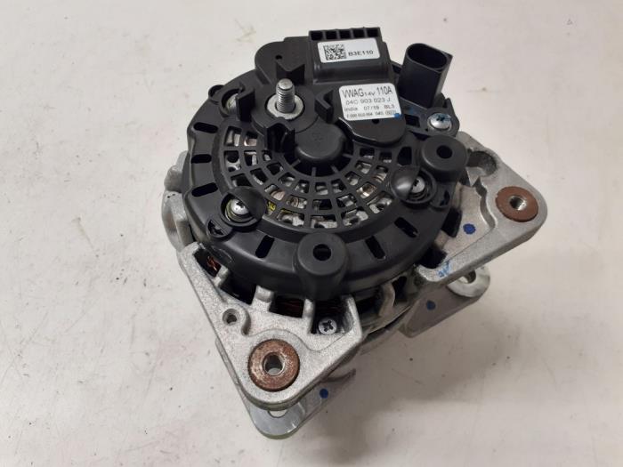Gebruikte Dynamo Volkswagen Polo VI (AW1) 1.0 MPI 12V Prijs € 50,00 Margeregeling aangeboden door Autodemontage van de Laar