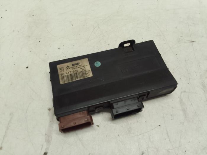 Gebruikte Computer stoel Citroen DS5 (KD/KF) 1.6 16V THP 200 Prijs € 75,00 Margeregeling aangeboden door Autodemontage van de Laar