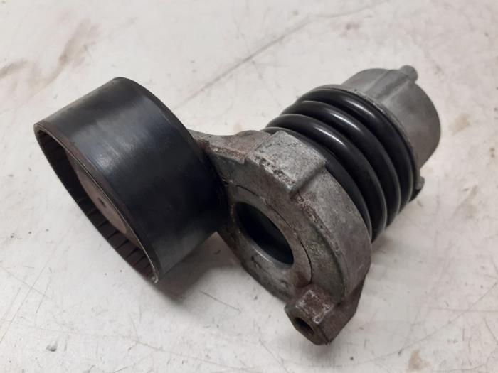 Gebruikte Spanrol Multiriem Renault Clio IV (5R) 0.9 Energy TCE 90 12V Prijs € 42,35 Inclusief btw aangeboden door Autodemontage van de Laar