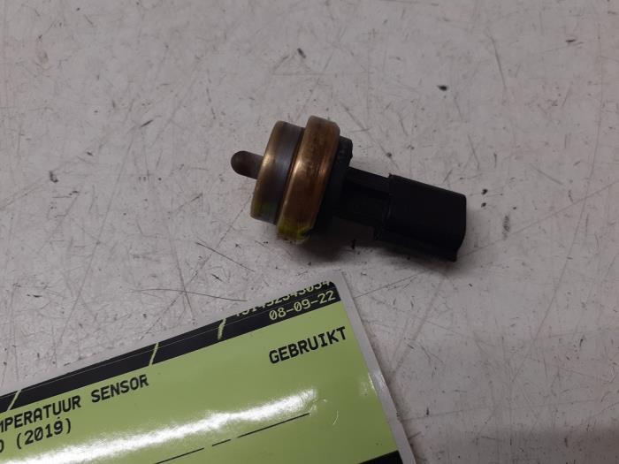 Gebruikte Sensor radiateurtemperatuur Renault Clio IV (5R) 0.9 Energy TCE 90 12V Prijs € 30,00 Margeregeling aangeboden door Autodemontage van de Laar