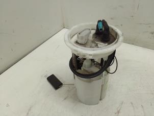 Gebruikte Benzinepomp Volkswagen Golf VI (5K1) 1.4 16V Prijs € 60,00 Margeregeling aangeboden door Autodemontage van de Laar