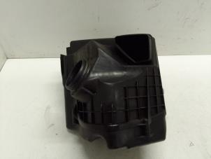 Gebruikte Luchtfilterhuis BMW 1 serie (E87/87N) 118i 16V Prijs € 85,00 Margeregeling aangeboden door Autodemontage van de Laar