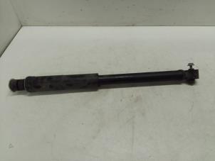 Gebruikte Schokdemper links-achter Volkswagen Up! (121) 1.0 12V 60 Prijs € 40,00 Margeregeling aangeboden door Autodemontage van de Laar