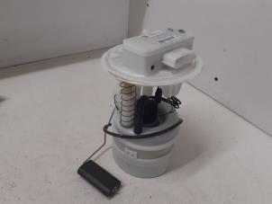 Gebruikte Benzinepomp Renault Clio V (RJAB) 1.0 TCe 90 12V Prijs € 211,75 Inclusief btw aangeboden door Autodemontage van de Laar