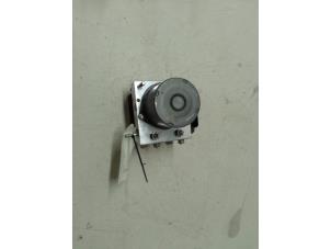 Gebruikte ABS Pomp Renault Clio V (RJAB) 1.0 TCe 90 12V Prijs op aanvraag aangeboden door Autodemontage van de Laar