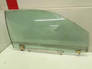 Gebruikte Deurruit 2Deurs rechts Mercedes CLK (C208) 2.0 200 16V Prijs € 50,00 Margeregeling aangeboden door Autodemontage van de Laar