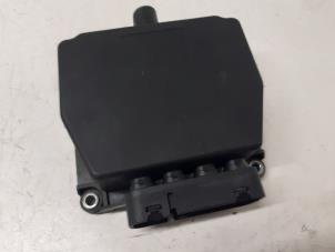 Gebruikte Vacuum Relais Volkswagen Polo IV (9N1/2/3) Prijs € 30,00 Margeregeling aangeboden door Autodemontage van de Laar