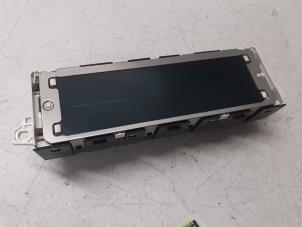 Gebruikte Display Interieur Peugeot 207/207+ (WA/WC/WM) 1.4 Prijs € 45,00 Margeregeling aangeboden door Autodemontage van de Laar