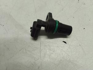 Gebruikte Nokkenas Sensor Renault Scénic III (JZ) 2.0 16V CVT Prijs € 25,00 Margeregeling aangeboden door Autodemontage van de Laar