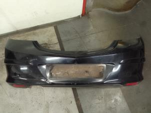 Gebruikte Achterbumper Opel Astra H GTC (L08) 1.8 16V Prijs € 125,00 Margeregeling aangeboden door Autodemontage van de Laar
