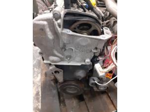 Gebruikte Motor Renault Grand Scénic II (JM) 2.0 16V Turbo Prijs € 750,00 Margeregeling aangeboden door Autodemontage van de Laar