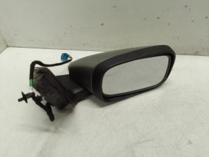 Gebruikte Buitenspiegel rechts Volvo V50 (MW) 2.4 20V Prijs € 85,00 Margeregeling aangeboden door Autodemontage van de Laar