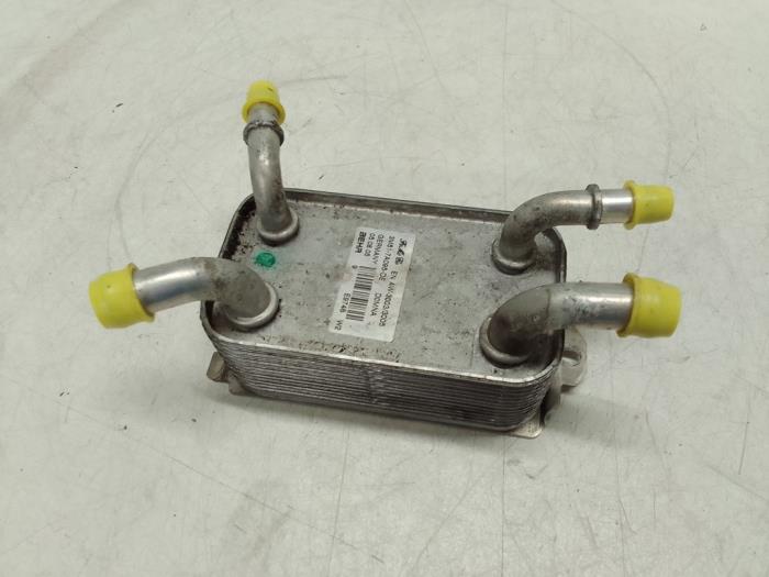 Gebruikte Oliekoeler Volvo V50 (MW) 2.4 20V Prijs € 50,00 Margeregeling aangeboden door Autodemontage van de Laar