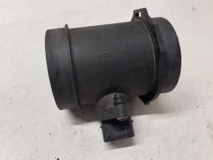 Gebruikte Luchtmassameter BMW X5 (E53) 4.4 V8 32V Prijs € 45,00 Margeregeling aangeboden door Autodemontage van de Laar