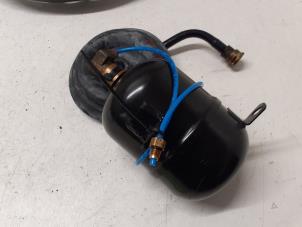 Gebruikte Luchtketel BMW X5 (E53) 4.4 V8 32V Prijs € 35,00 Margeregeling aangeboden door Autodemontage van de Laar